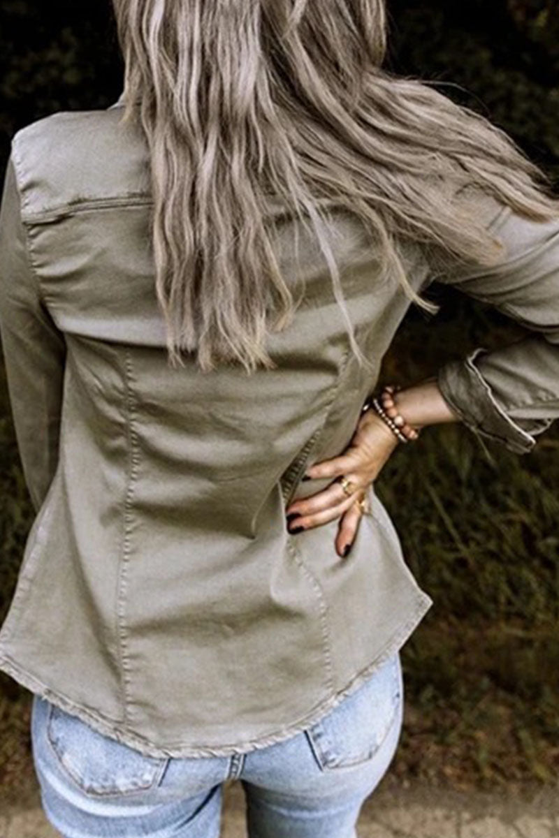 Effortlessly Elegant Garment with a Timeless Design