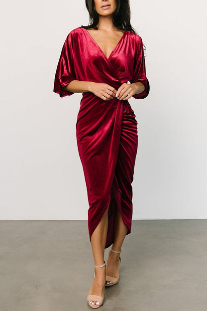Gracefully Styled Dress for Any Occasion