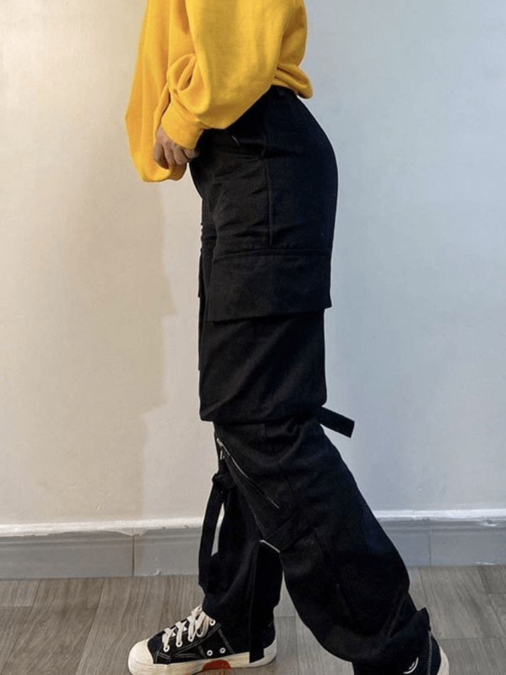 Elegantly Styled Pants for Everyday Wear