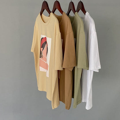Classic Vintage T-Shirt with a Flattering Fit