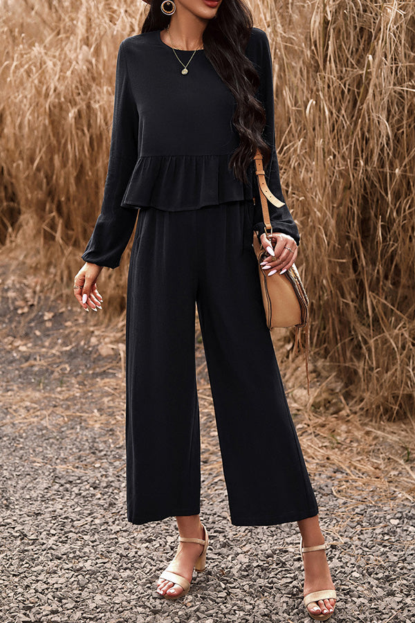 Well Tailored Trousers with a Graceful Silhouette
