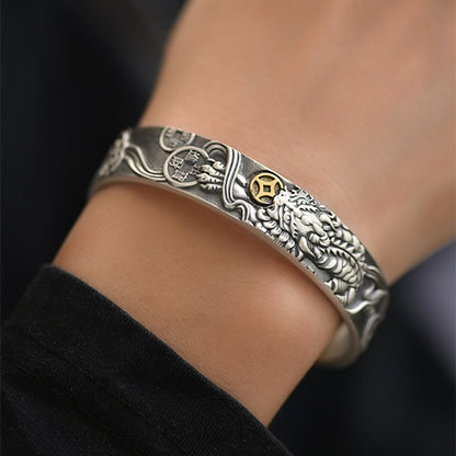 Beautifully Finished Garment in a Timeless Design