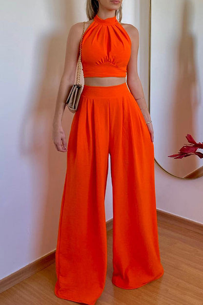 Effortlessly Elegant Garment with a Timeless Design