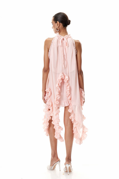 Well Tailored Garment with a Graceful Silhouette