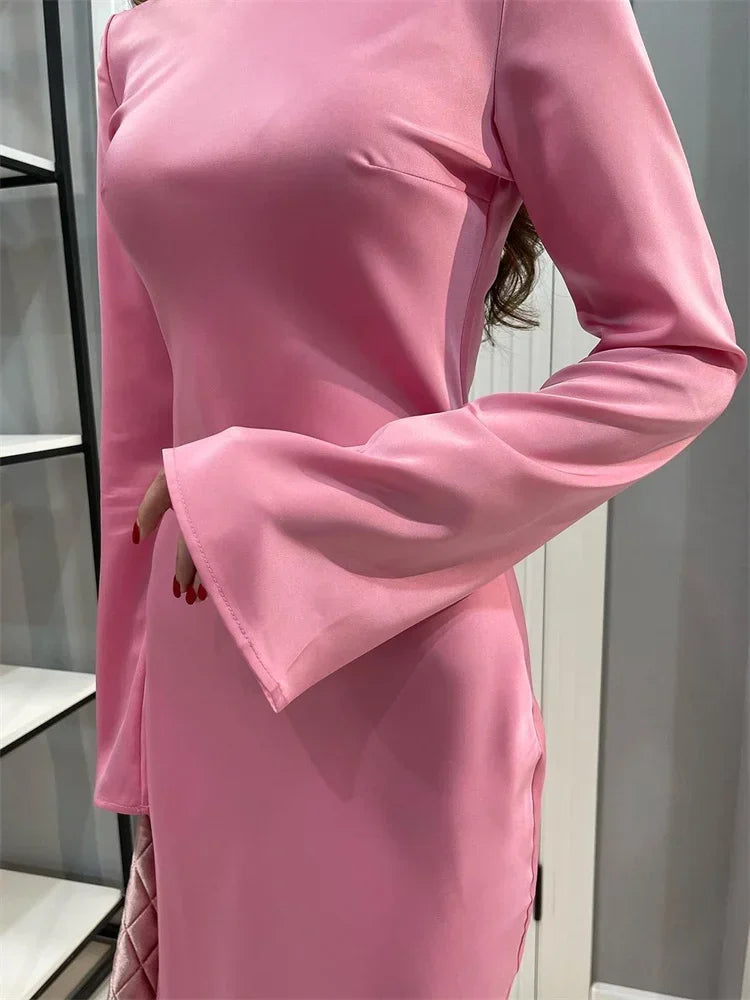 Gracefully Styled Dress for Any Occasion