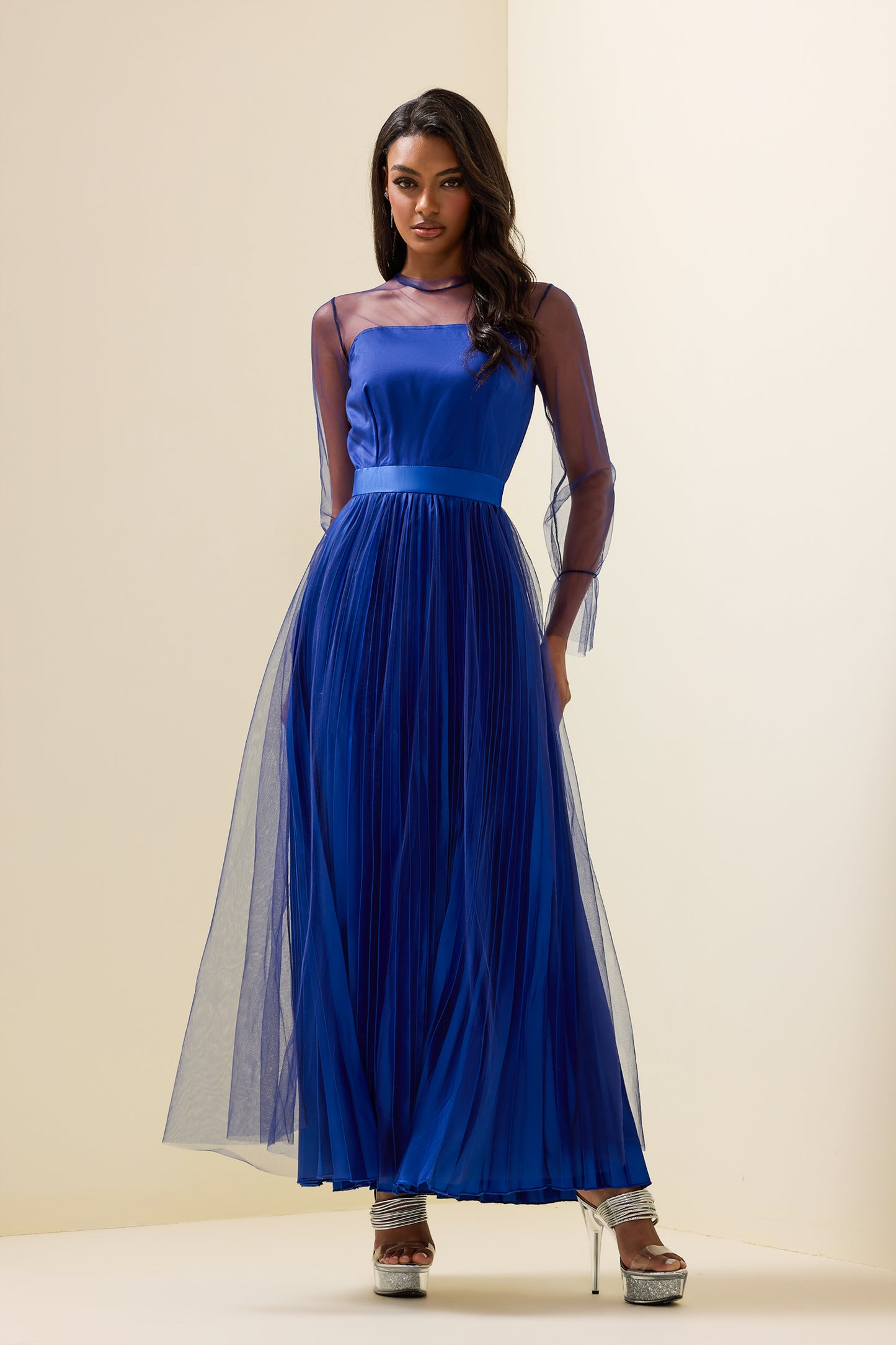 Sophisticated Dress with a Clean Classic Look
