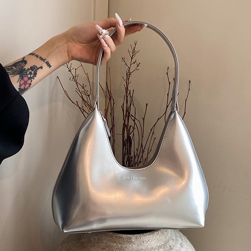 A Vintage Style Bag with Delicate Timeless Details