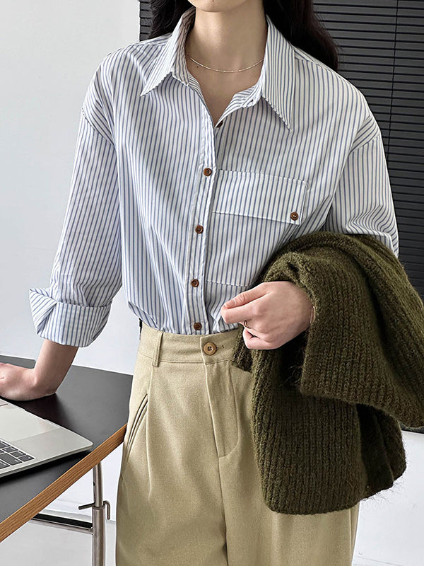 Classic Vintage Blouse with a Flattering Fit