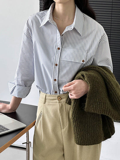 Classic Vintage Blouse with a Flattering Fit