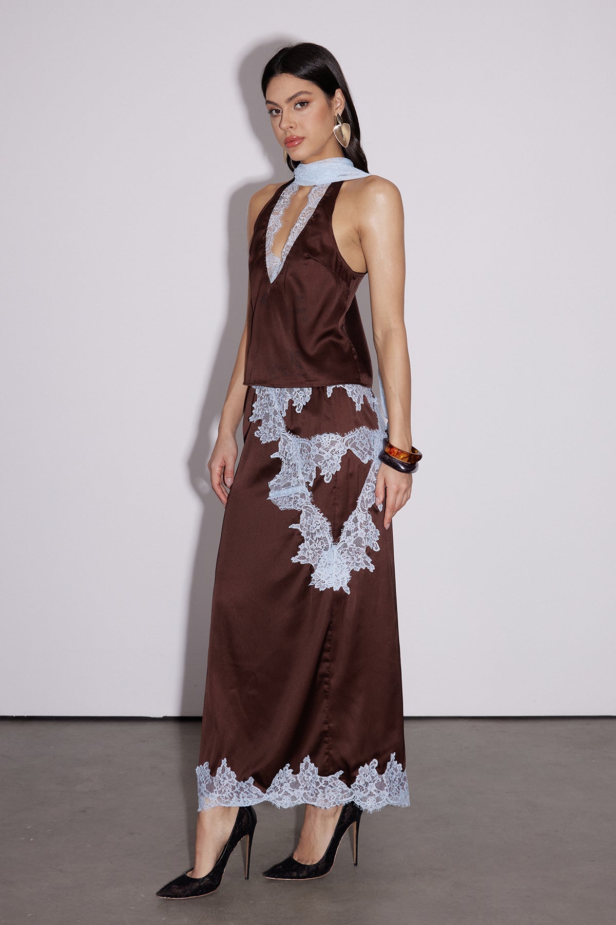Beautifully Finished Garment in a Timeless Design