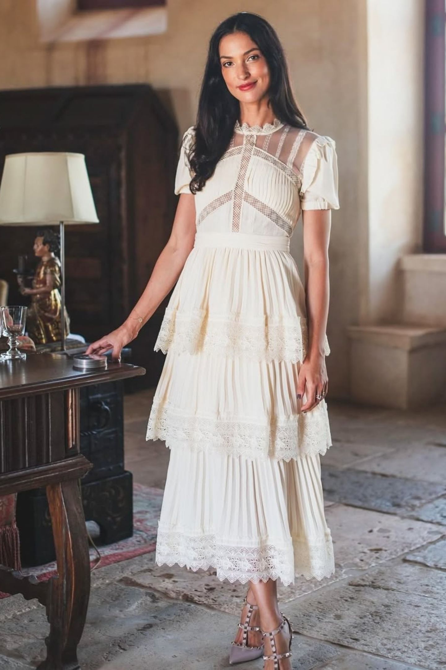 Well Tailored Dress with a Graceful Silhouette