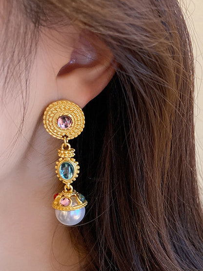 Effortlessly Elegant Garment with a Timeless Design