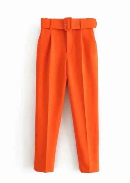 Classic Vintage Pants with a Flattering Fit