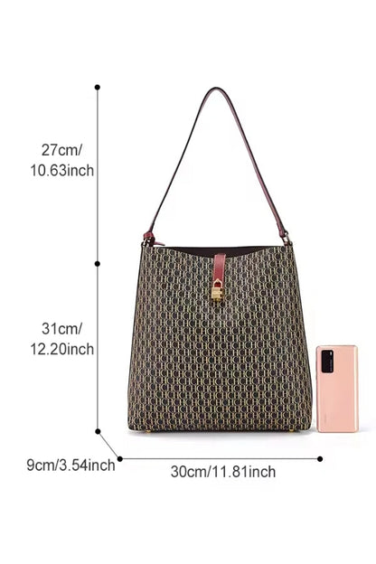 Beautifully Finished Bag in a Timeless Design