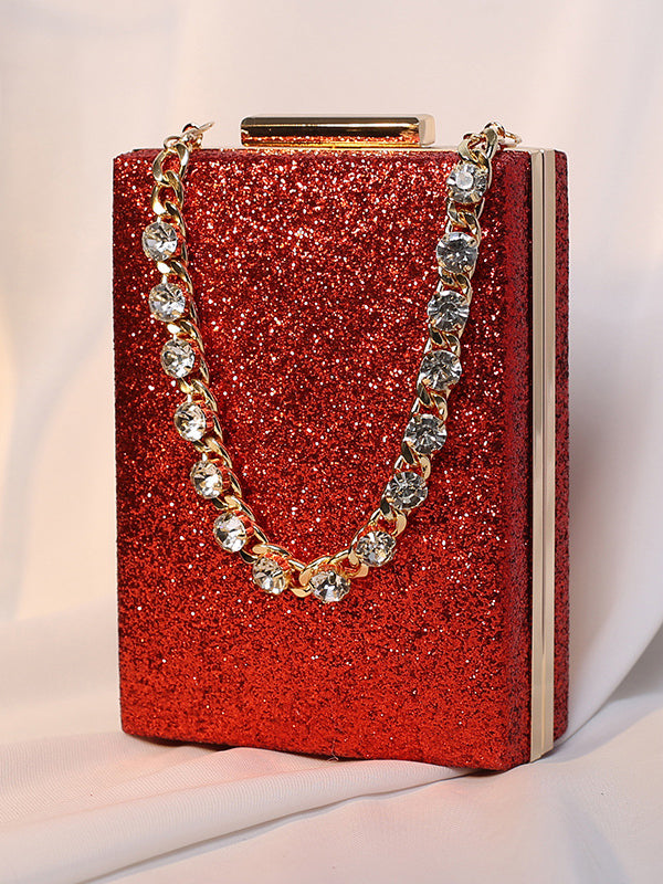 Well Tailored Bag with a Graceful Silhouette
