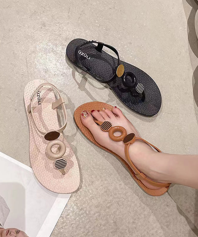 Well Tailored Sandals with a Graceful Silhouette