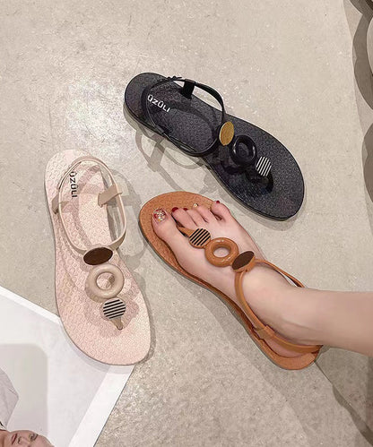 Well Tailored Sandals with a Graceful Silhouette