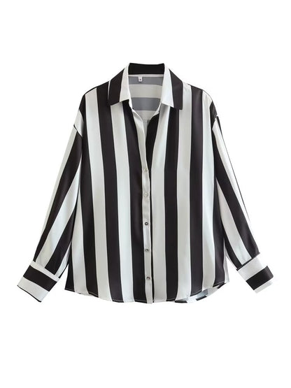 Effortlessly Elegant Blouse with a Timeless Design