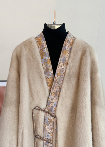 Gracefully Styled Coat for Any Occasion