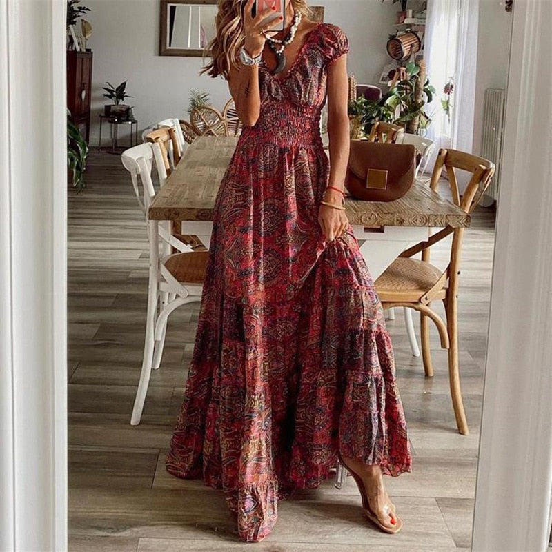 Gracefully Styled Dress for Any Occasion