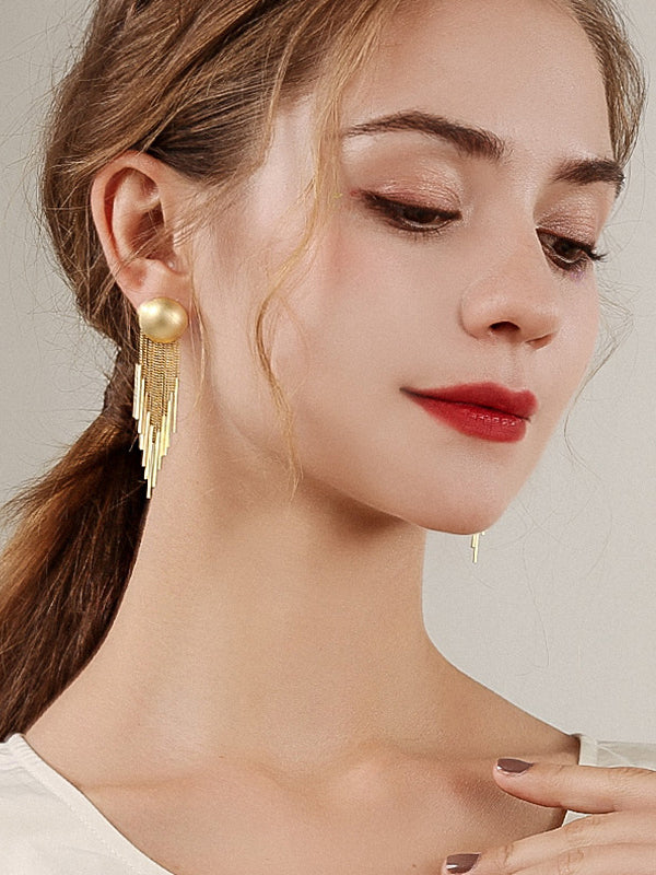 Effortlessly Elegant Garment with a Timeless Design