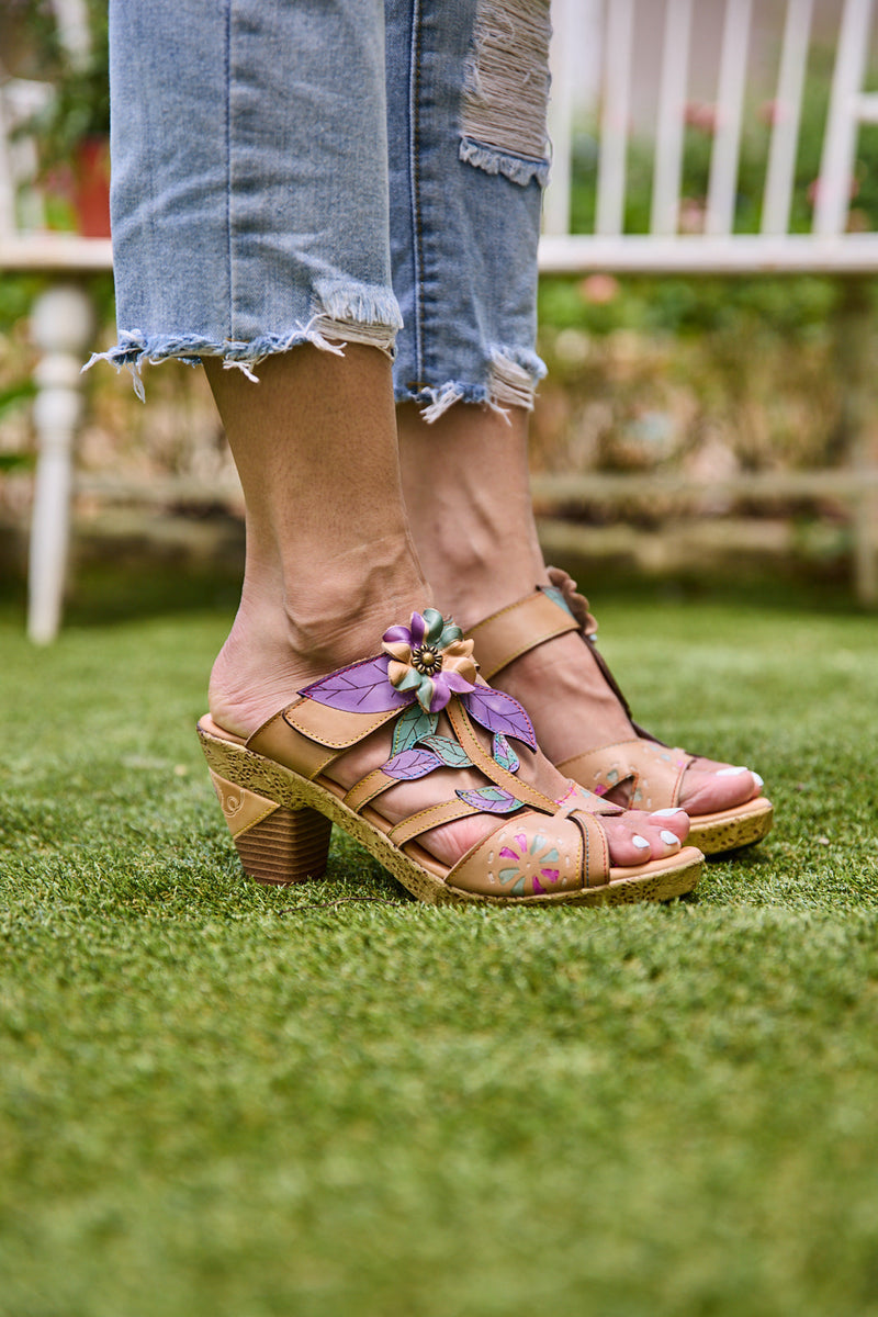 Classic Vintage & Enduringly Stylish Sandals