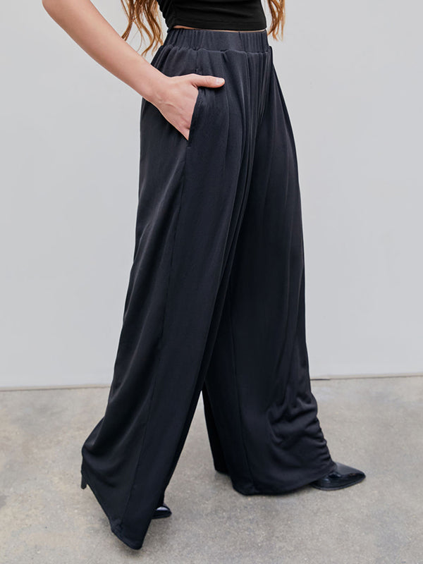 Classic Vintage Pants with a Flattering Fit