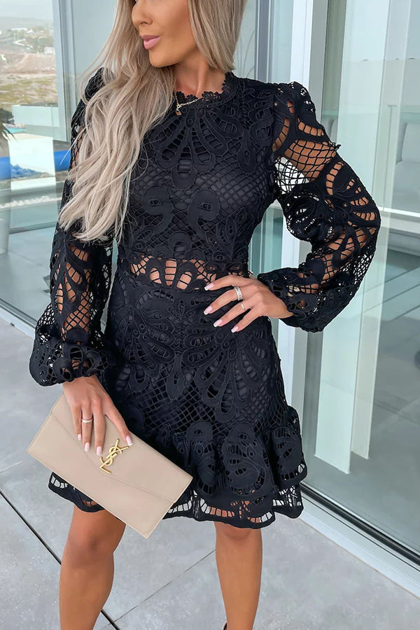 Sophisticated Dress with a Clean Classic Look