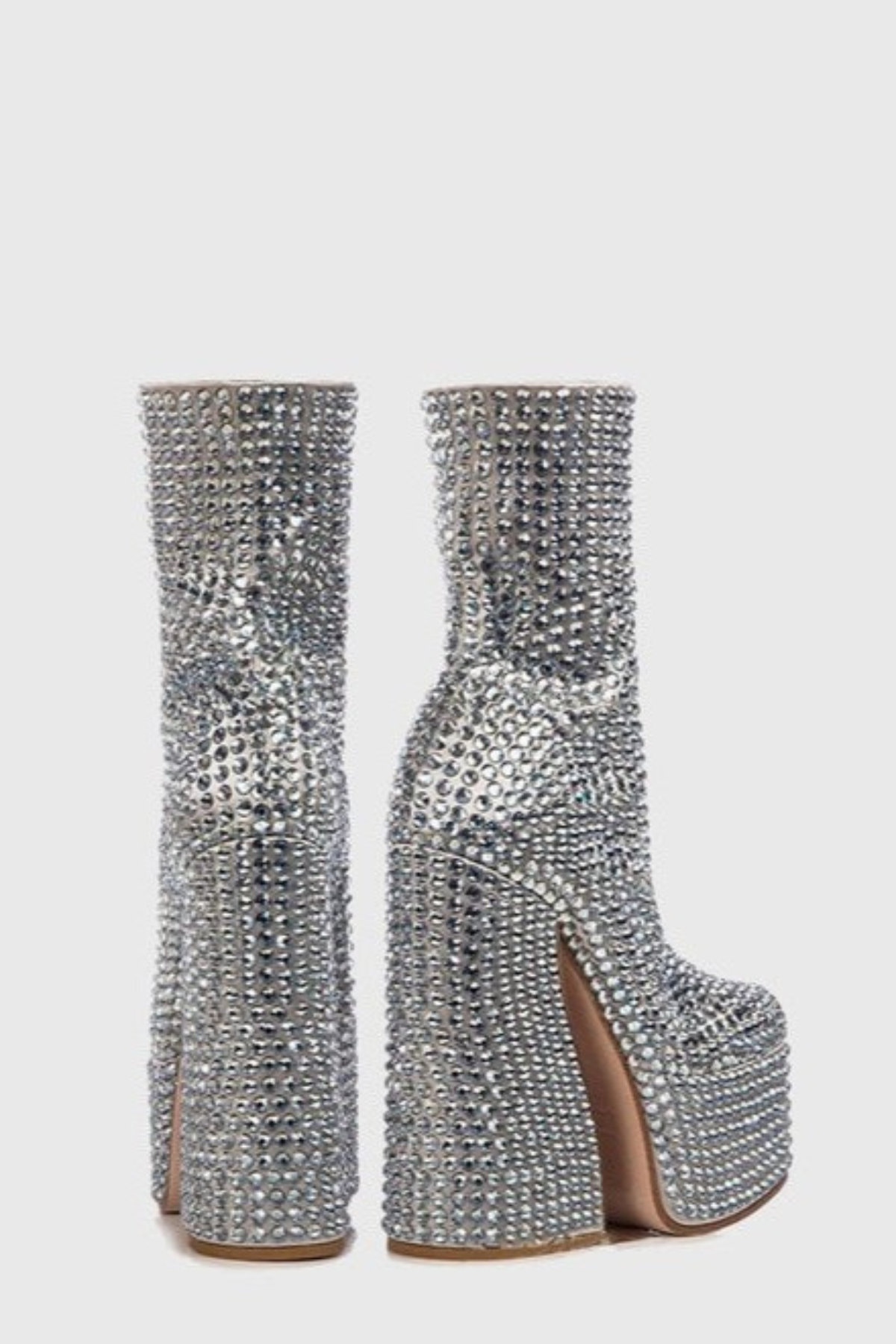 Classic Vintage Boots with a Flattering Fit