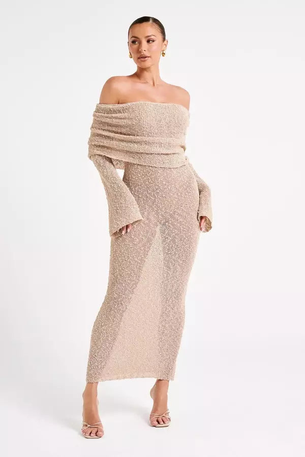 Beautifully Finished Garment in a Timeless Design