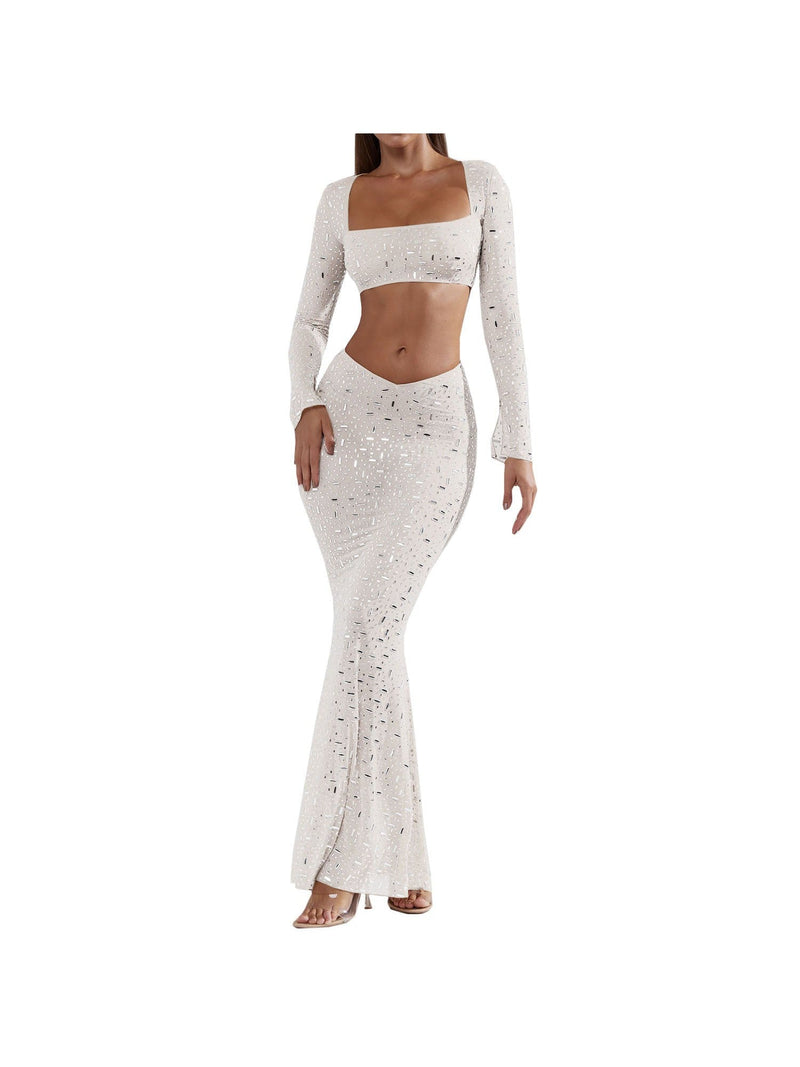 Well Tailored Top with a Graceful Silhouette