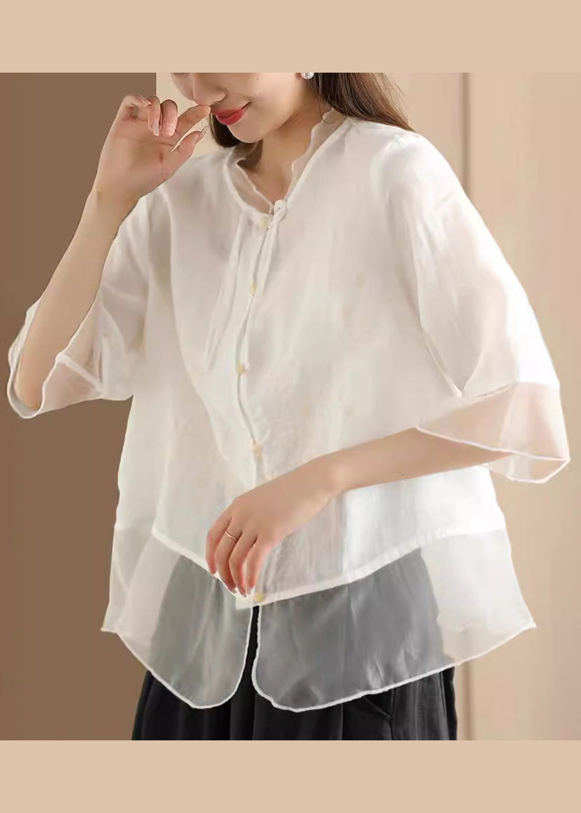 Well Tailored Shirt with a Graceful Silhouette