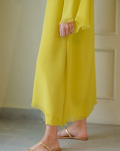 Gracefully Styled Garment for Any Occasion
