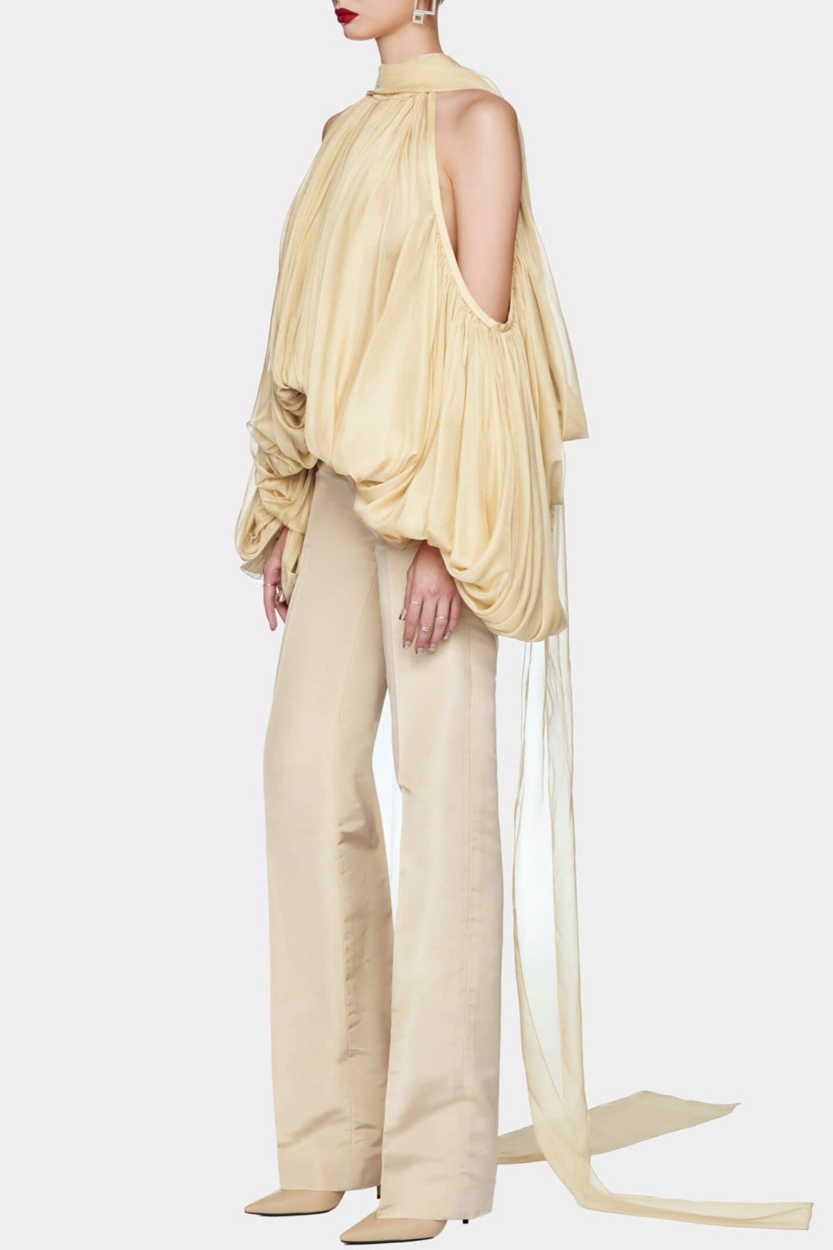 Classic Vintage & Enduringly Stylish Top