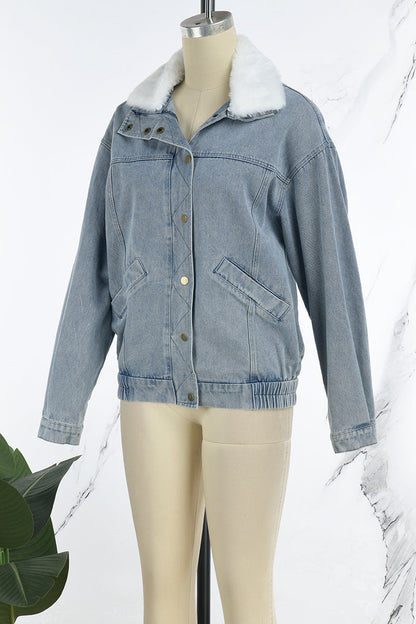 Elegantly Styled Jacket for Everyday Wear