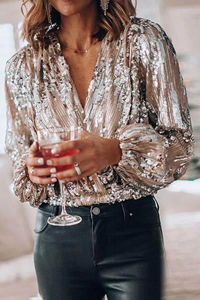 Polished Top with an Effortless Classic Look