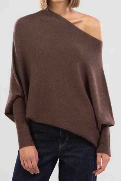Effortlessly Elegant Top with a Timeless Design