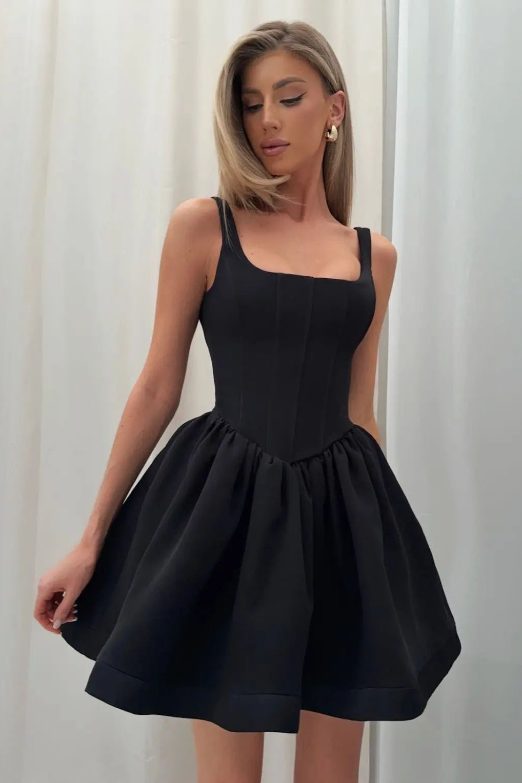 Sophisticated Dress with a Clean Classic Look