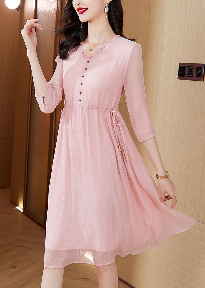 Well Tailored Dress with a Graceful Silhouette