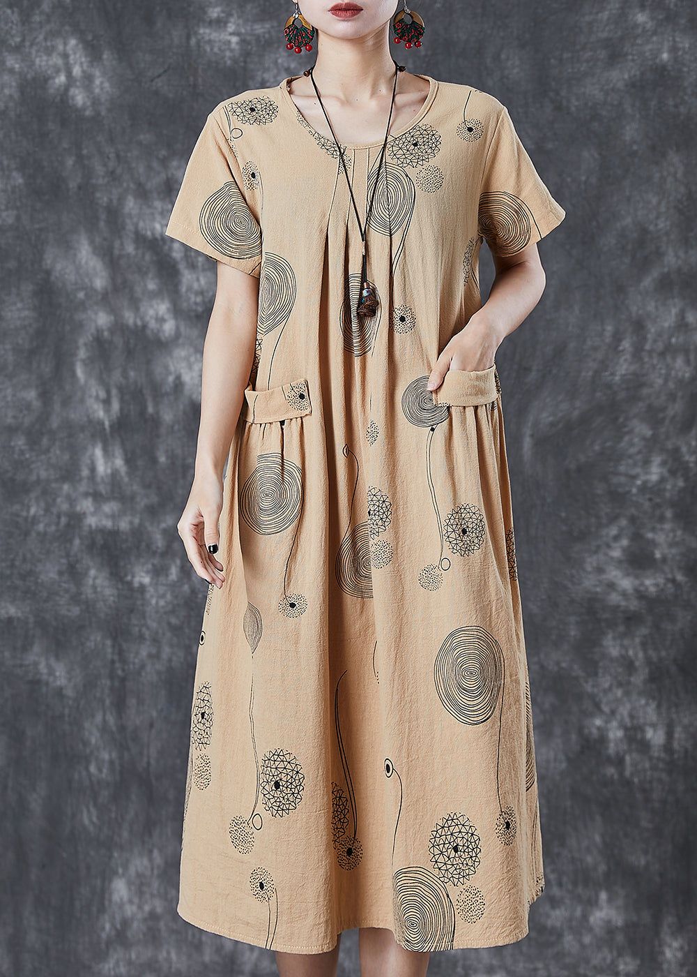 Classic Vintage Dress with a Flattering Fit