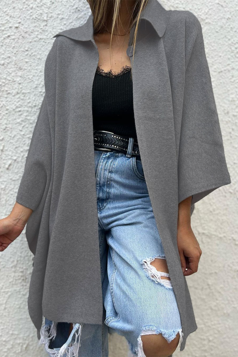 Effortlessly Elegant Garment with a Timeless Design