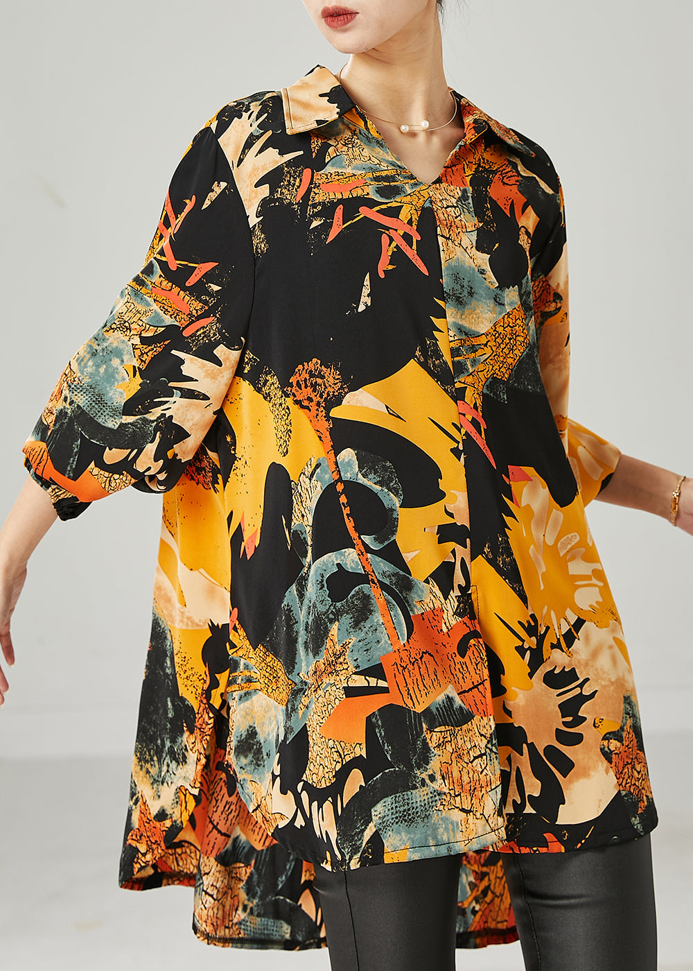 Sophisticated Blouse with a Clean Classic Look