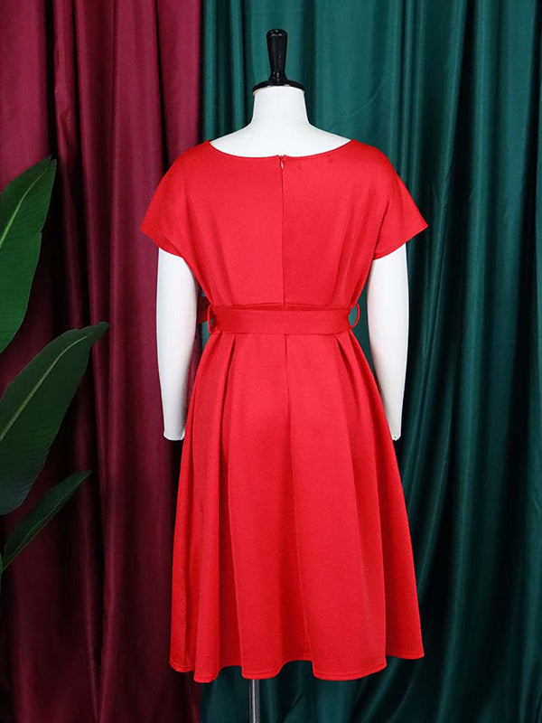 Well Tailored Dress with a Graceful Silhouette
