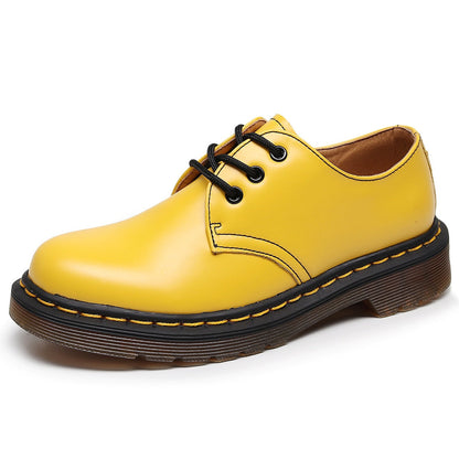 Well Tailored Boots with a Graceful Silhouette