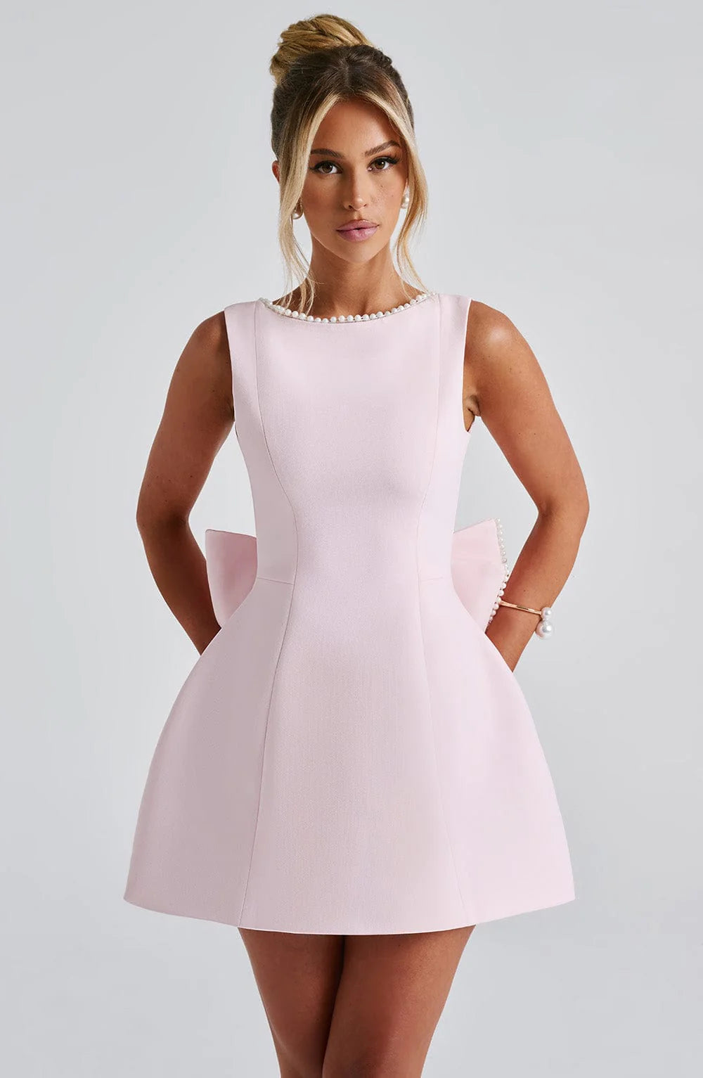 Beautifully Crafted Dress in a Classic Style