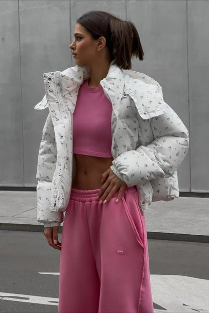 Effortlessly Elegant Jacket with a Timeless Design