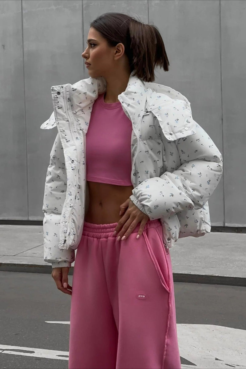 Effortlessly Elegant Jacket with a Timeless Design
