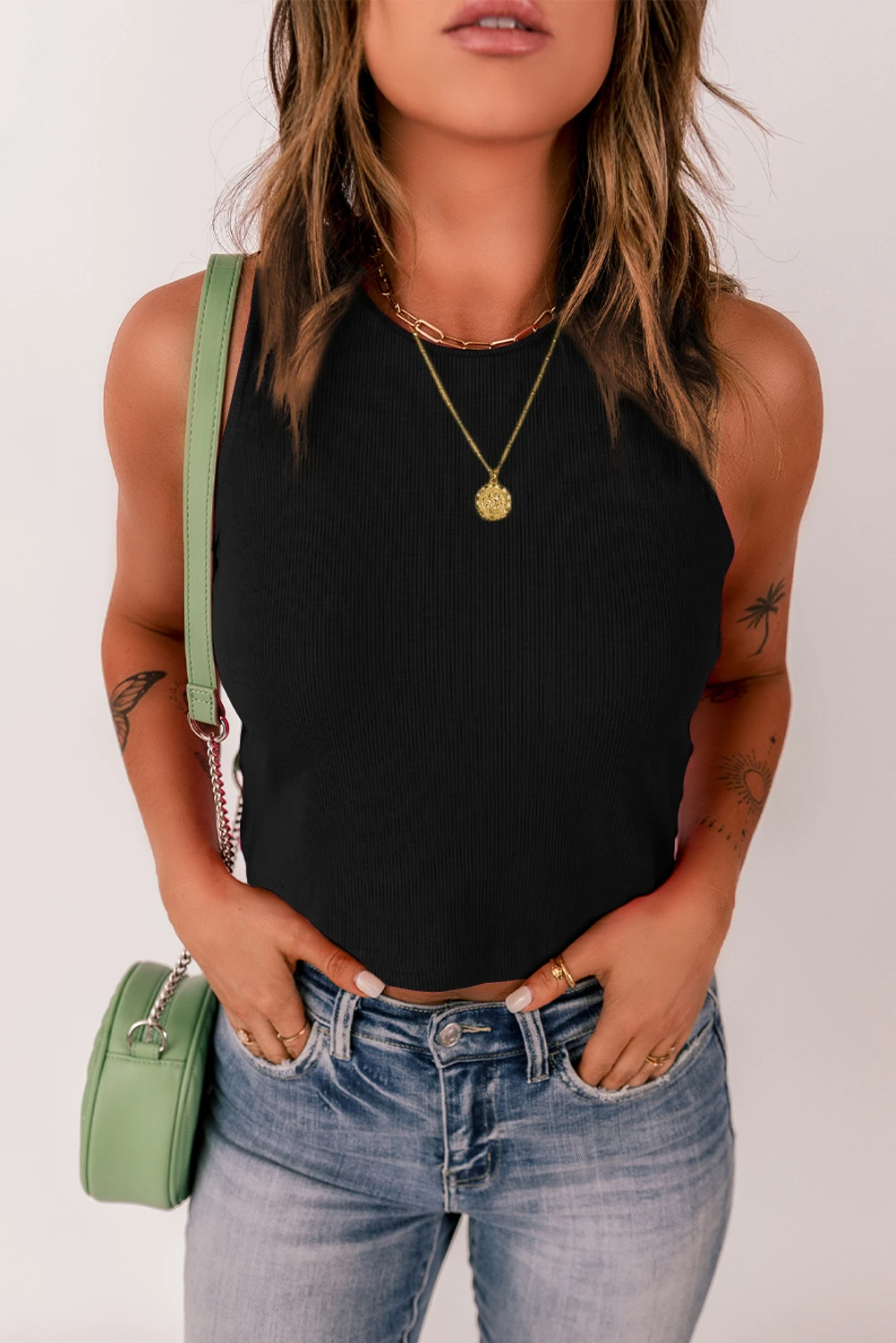 Well Tailored Top with a Graceful Silhouette