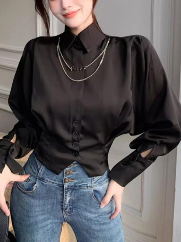Beautifully Finished Blouse in a Timeless Design