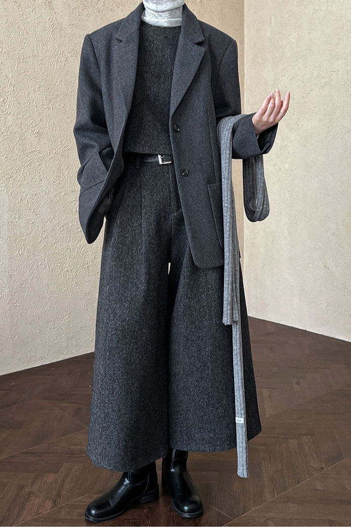 Gracefully Styled Garment for Any Occasion